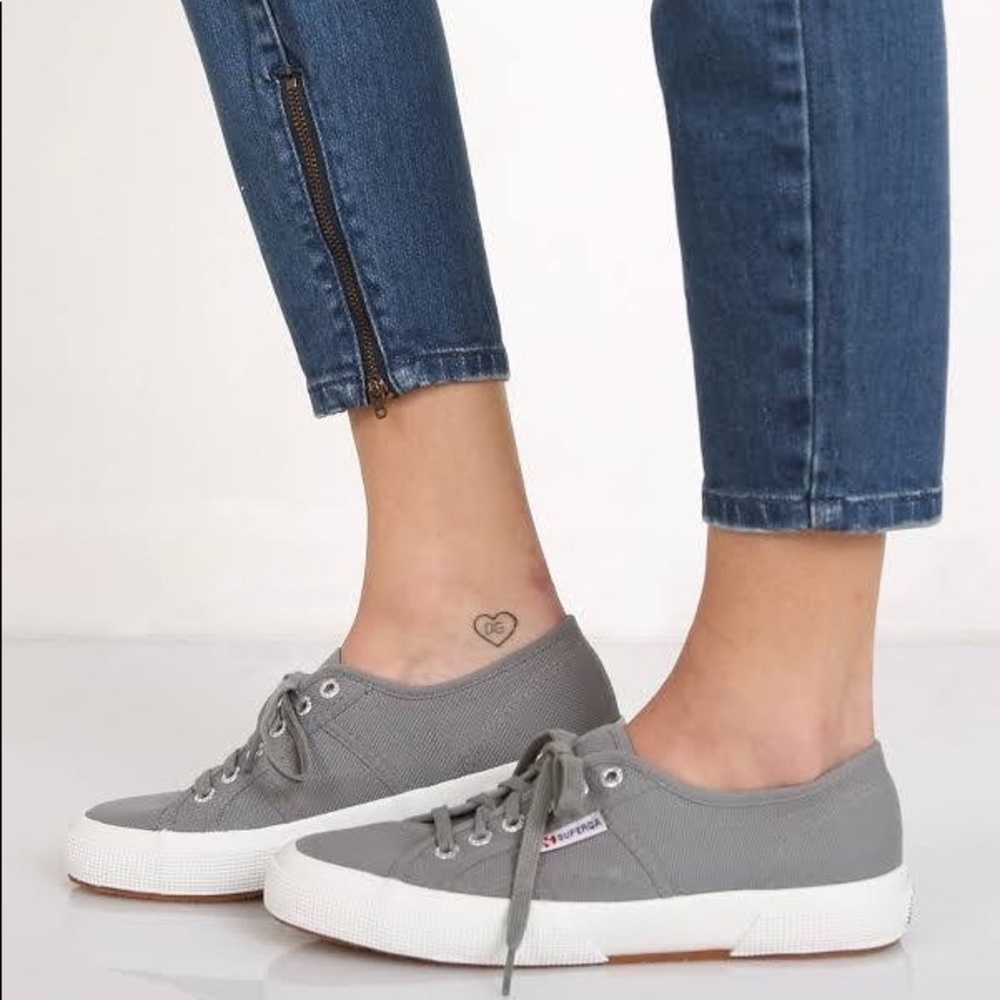 Superga Cotu Classic Light Gray Women’s 7.5 (EU 38) Very Little Wear Excellent!